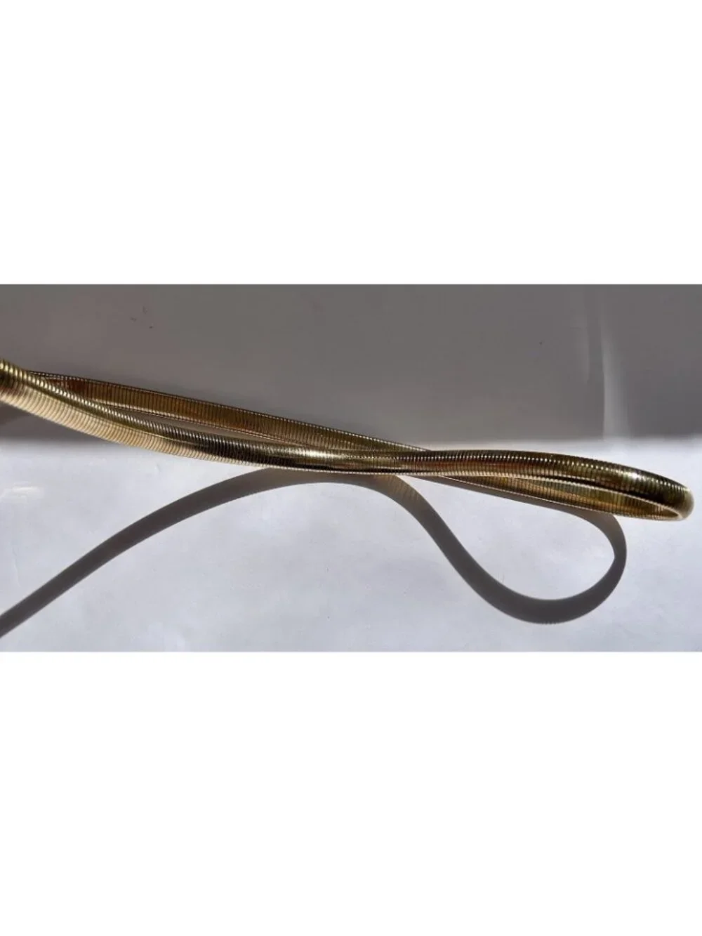 Vintage Goldtone Metallic Skinny Stretchy Metal Belt Ornate Leaf Buckle